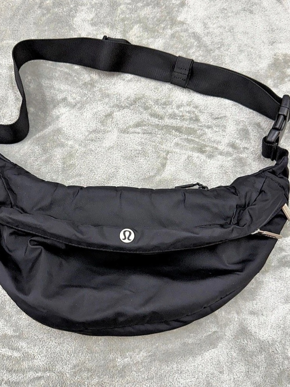 lululemon Large crossbody Bag Black Women’s Fanny Pack Shoulder Sling